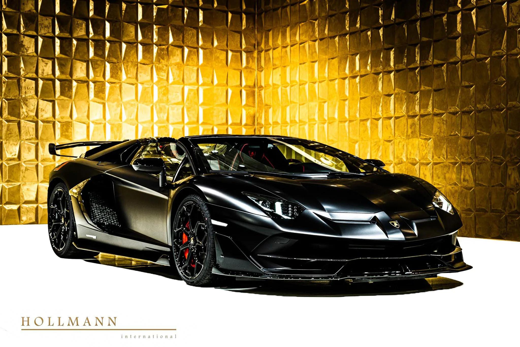 2024 Lamborghini Aventador SVJ Roadster