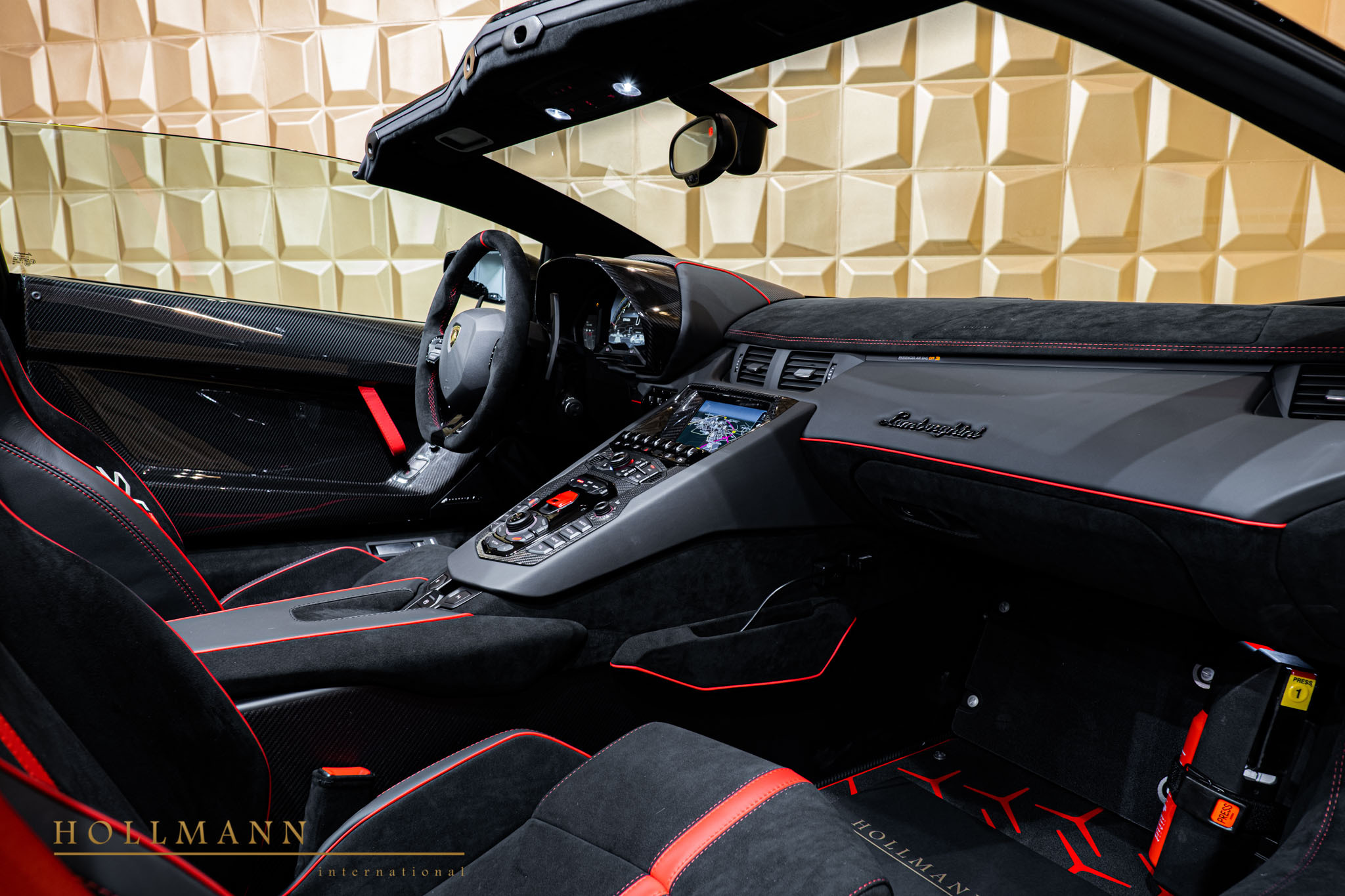 2024 Lamborghini Aventador SVJ Roadster, 17/20