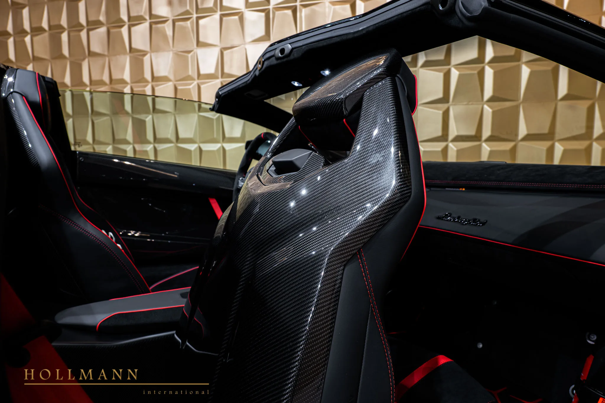 2024 Lamborghini Aventador SVJ Roadster interior, Nero Cosmos / Rosso