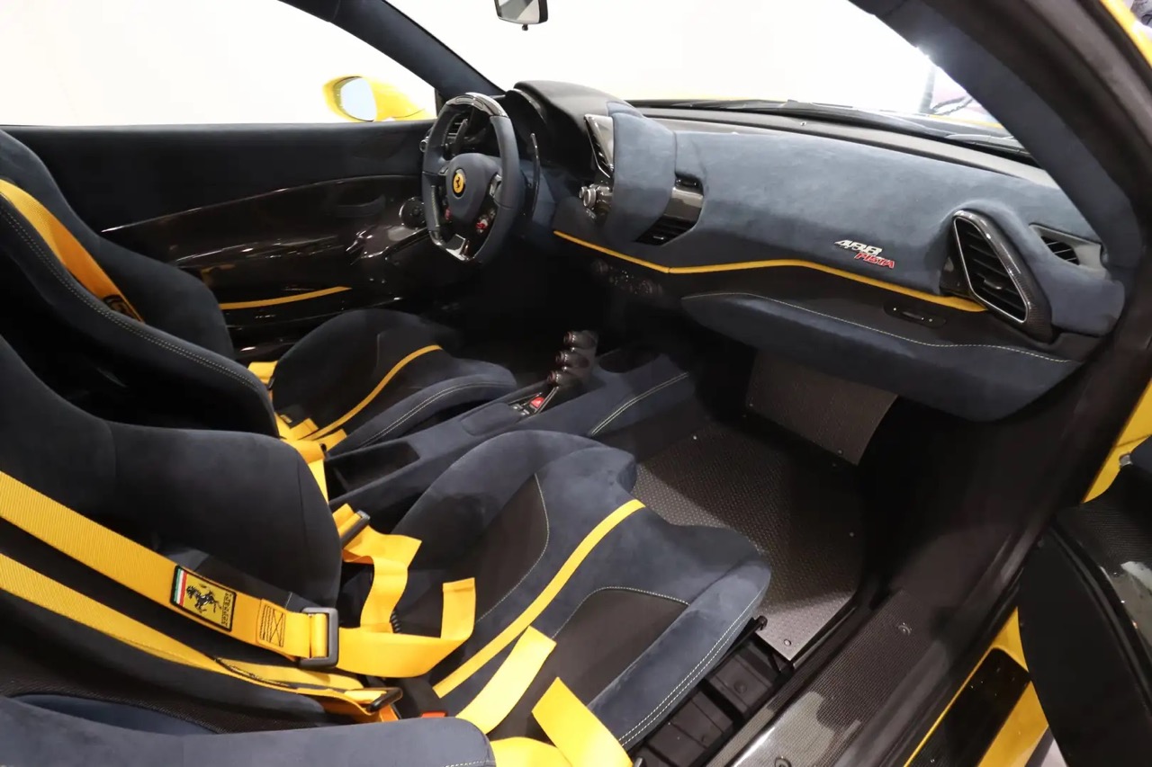 2019 Ferrari 488 Pista, 13/15