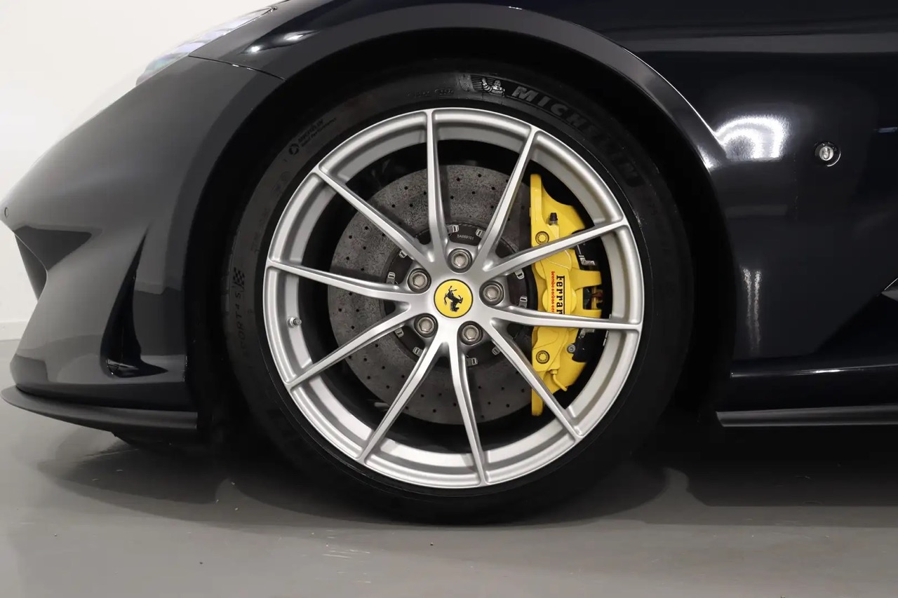 2022 Ferrari 812 GTS, 5/13