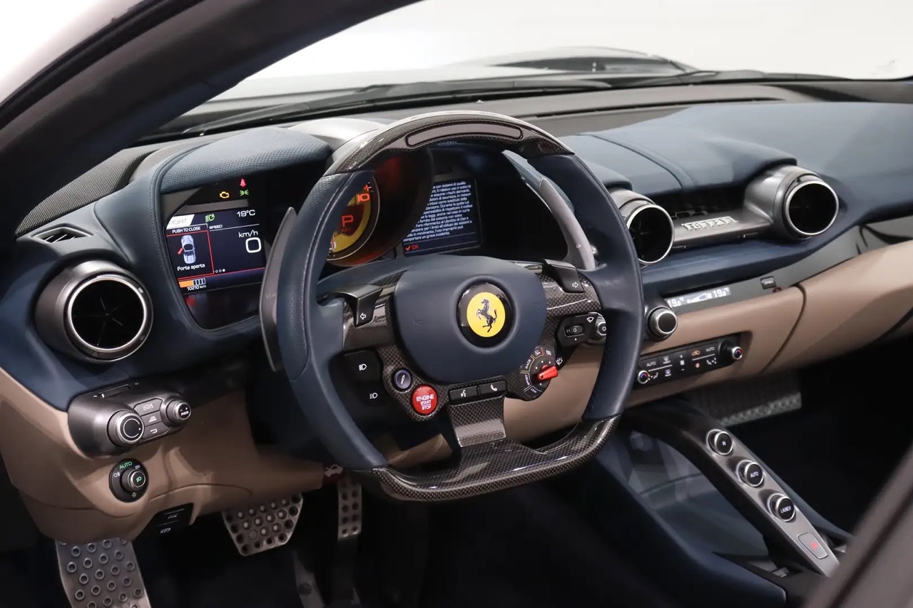 2022 Ferrari 812 GTS, 9/13