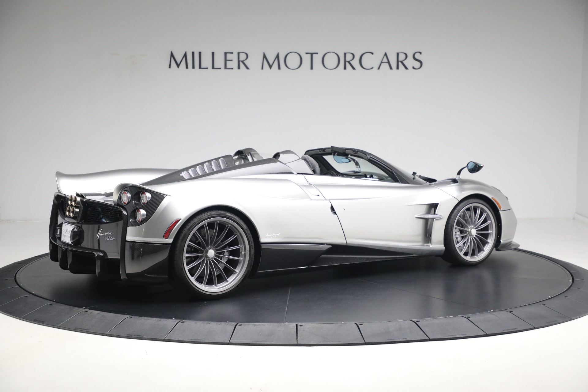 2017 Pagani Huayra Roadster, 25/27