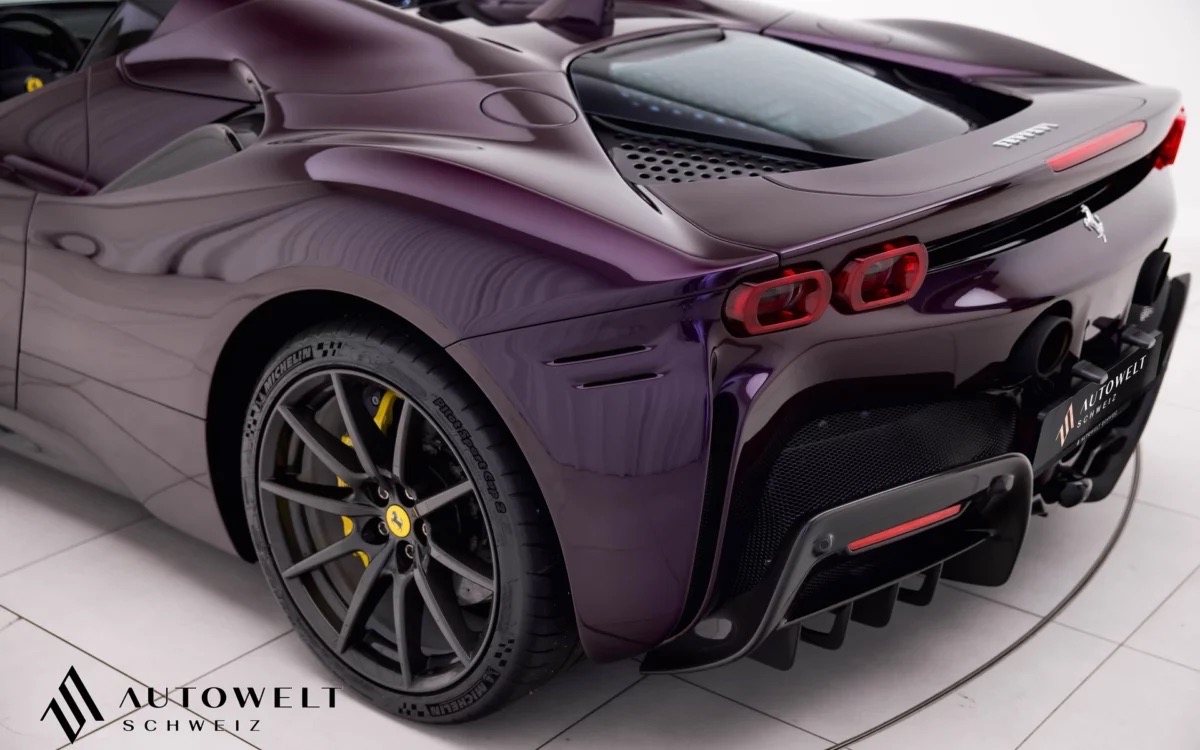 2023 Ferrari SF90 Spider Tailor Made, 9/9