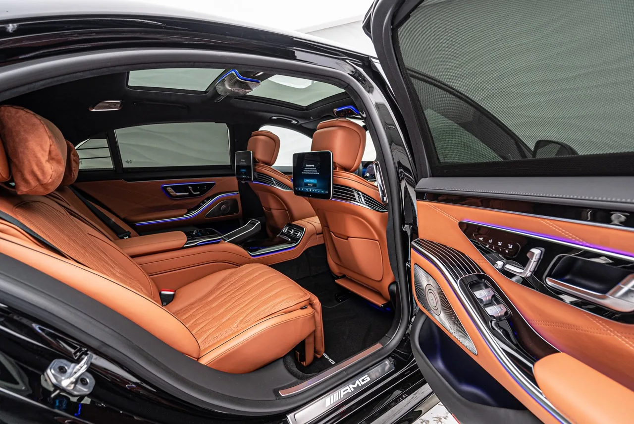 2024 BRABUS 930 interior, seats, schwarz