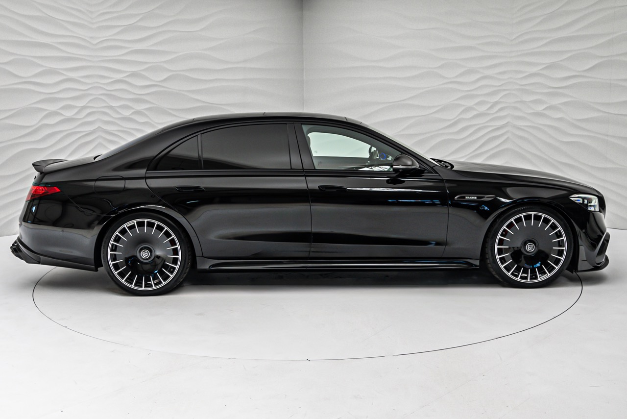 2024 BRABUS 930, 2/32