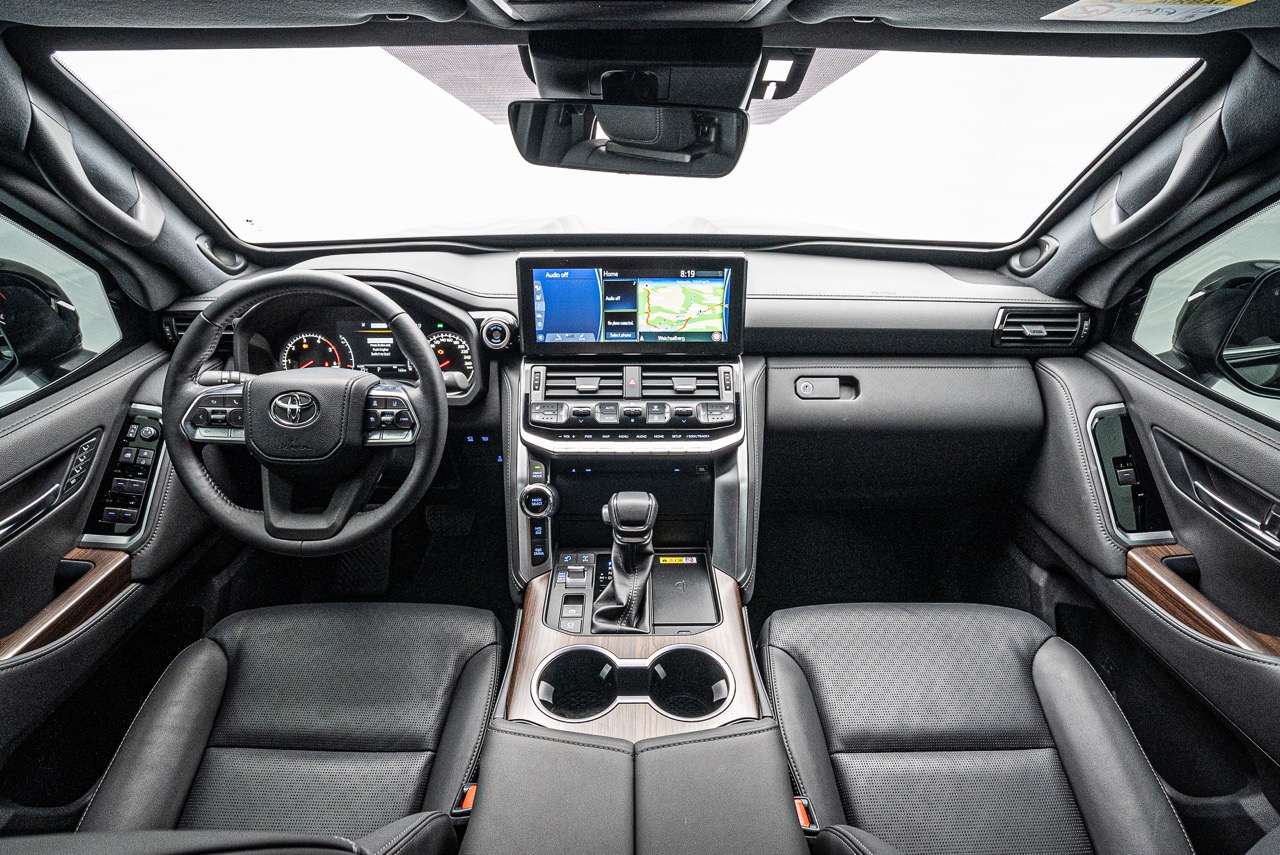 2024 Toyota Land Cruiser 300 ARMORED B6, 3/20