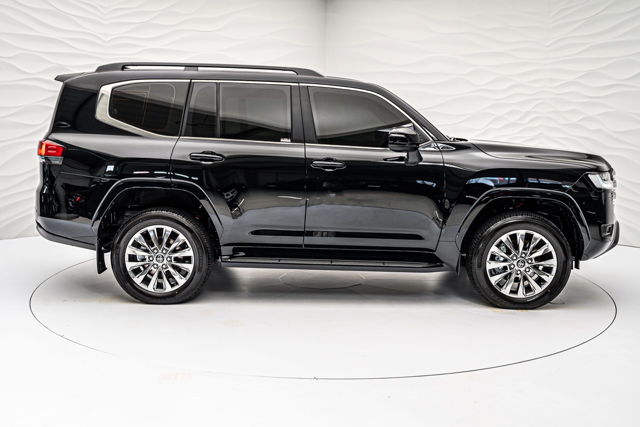 2024 Toyota Land Cruiser 300 ARMORED B6, 7/20