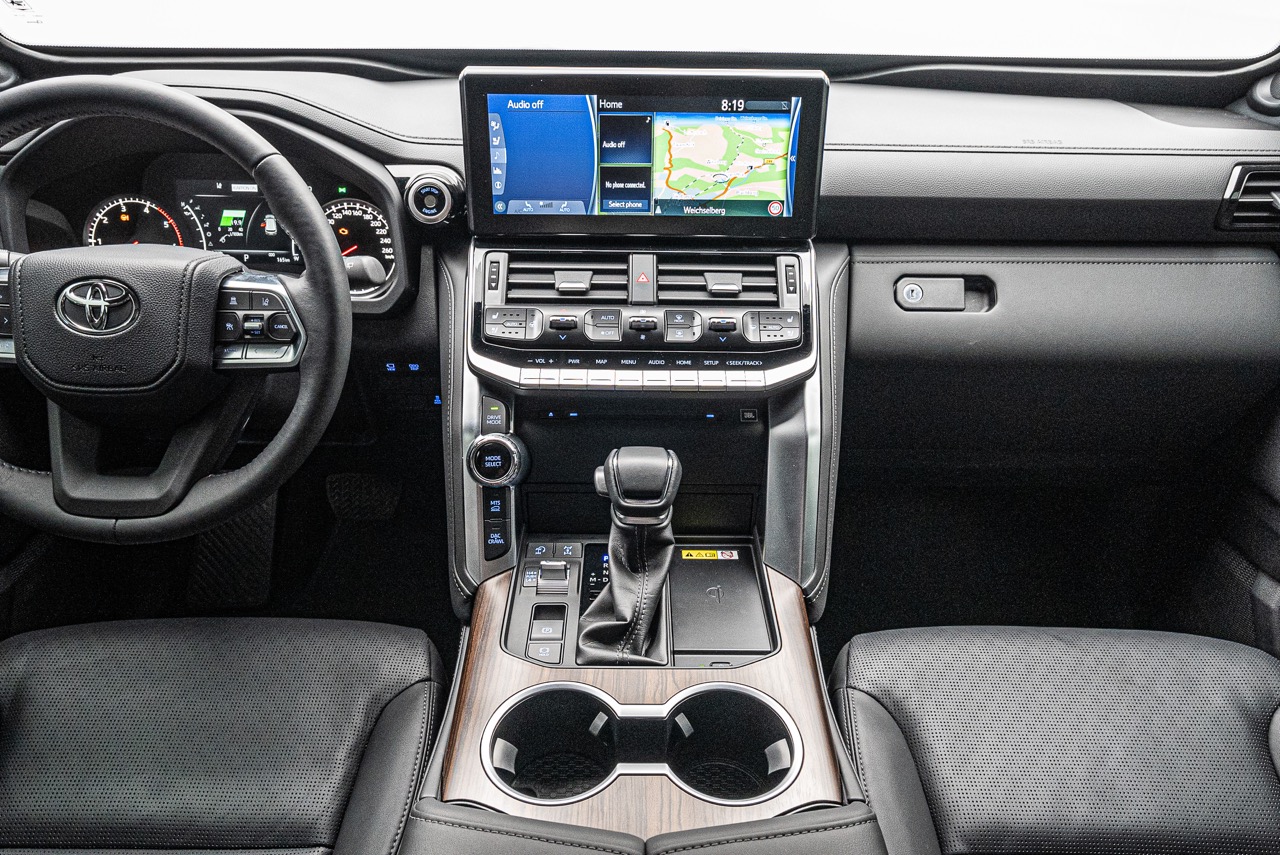 2024 Toyota Land Cruiser 300 ARMORED B6, 16/20