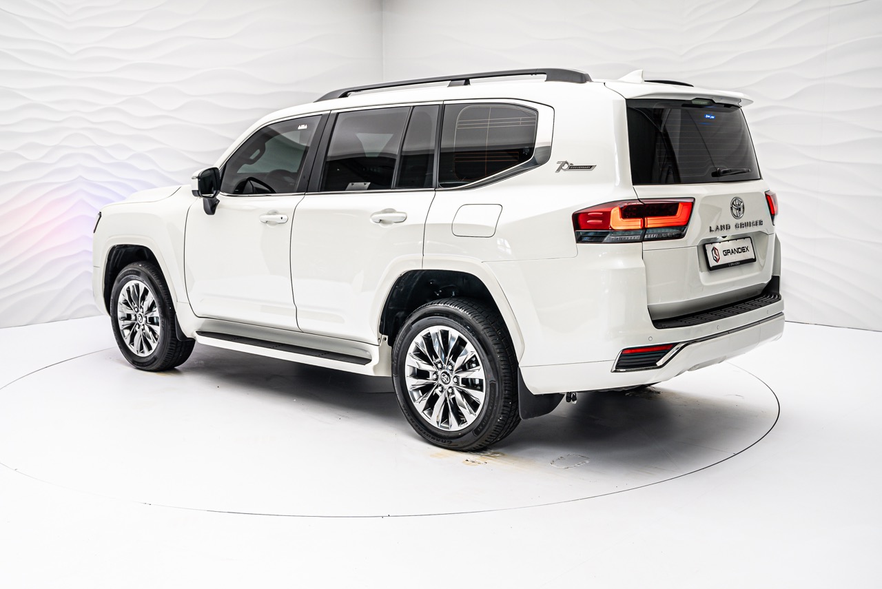 2024 Toyota Land Cruiser Armored B6, 2/20