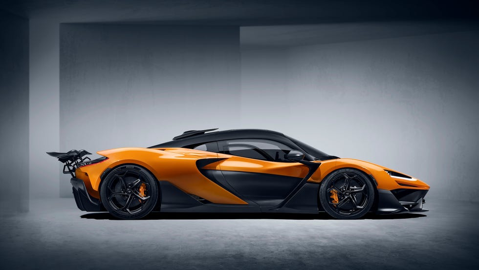 2025 McLaren W1, 3/15