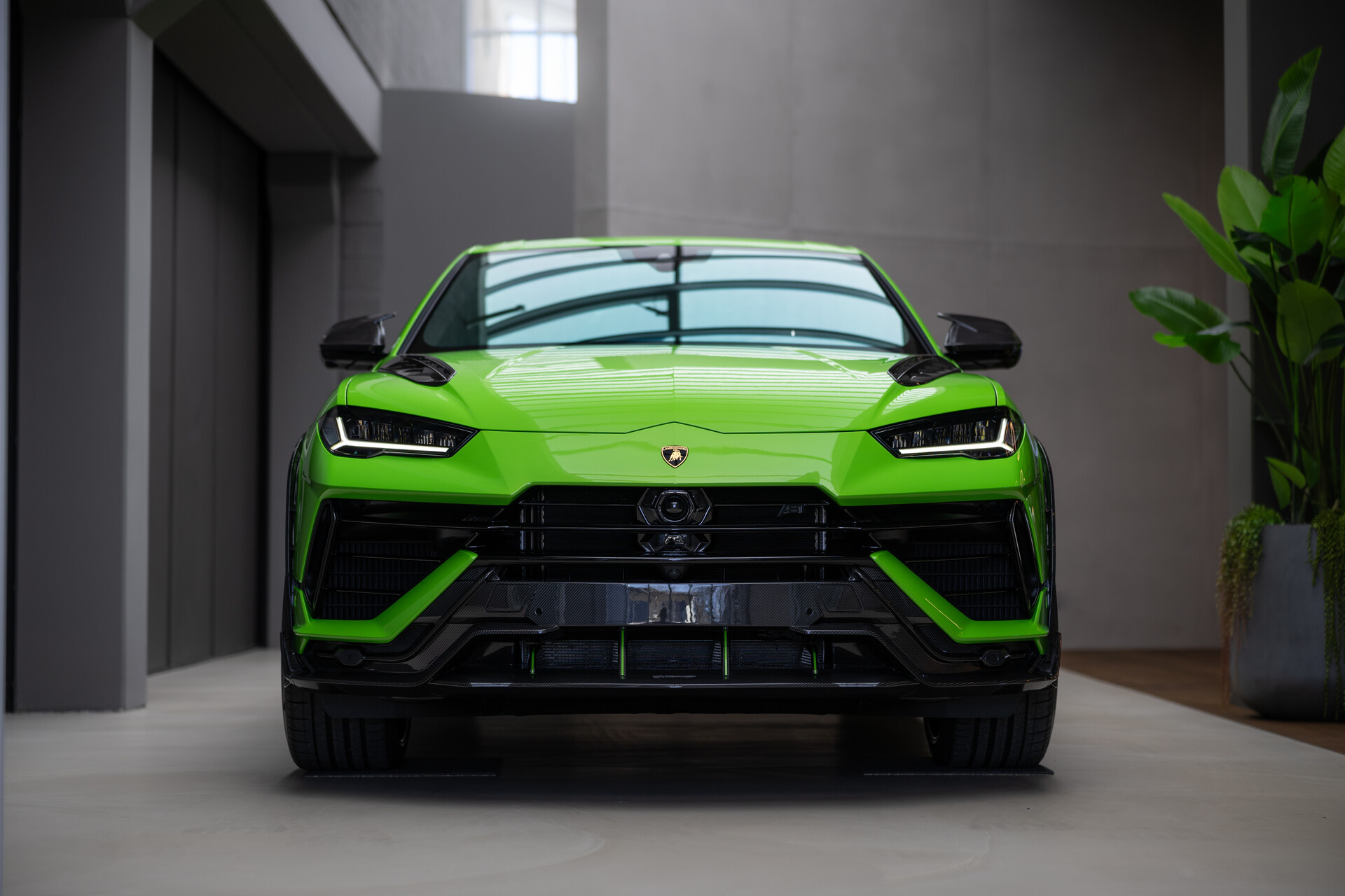 2024 Lamborghini Urus Scatenato
