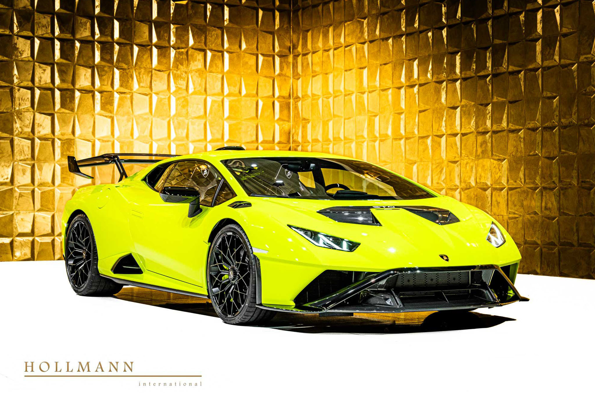 2024 Lamborghini Huracán STO
