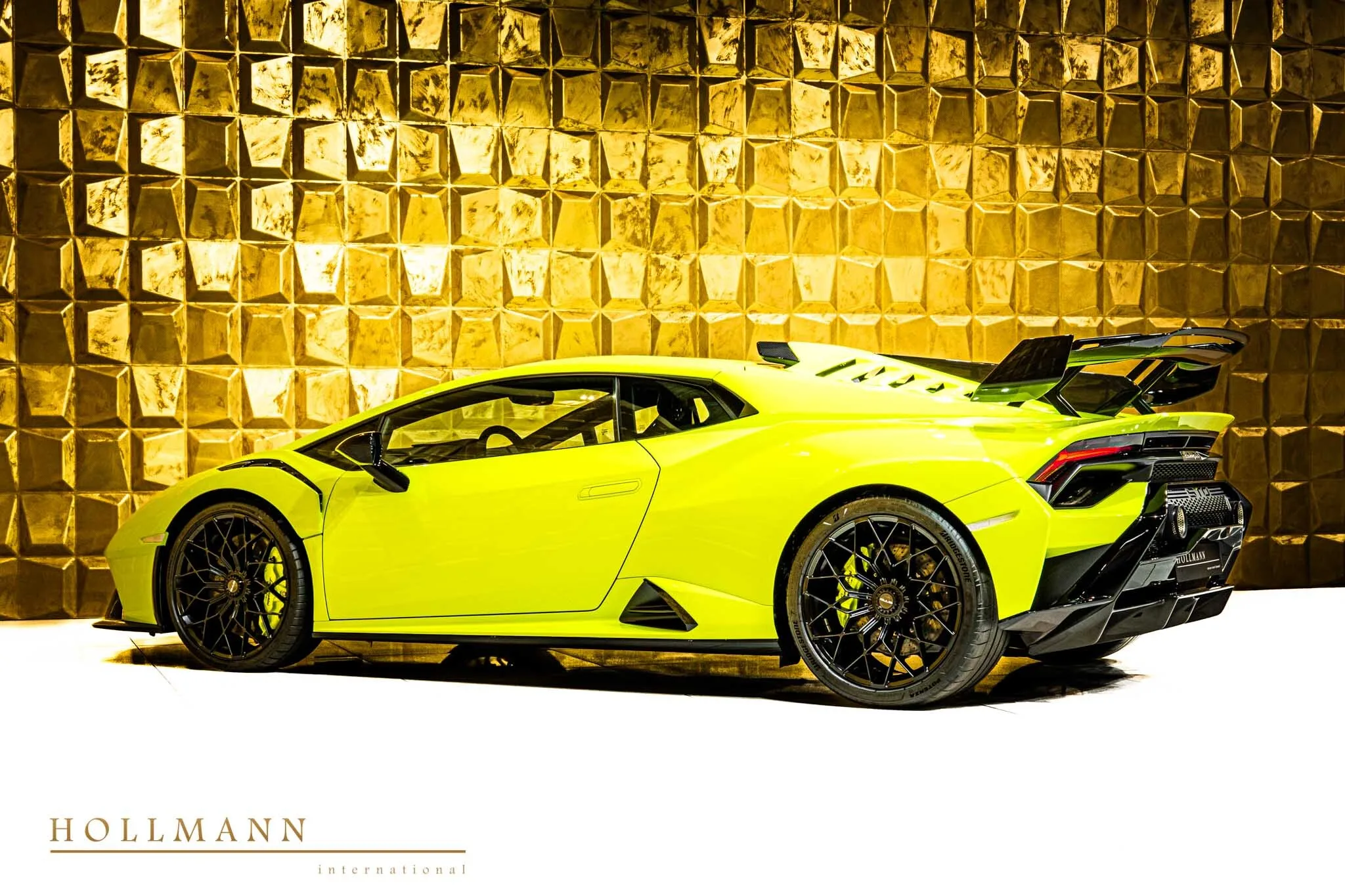 2024 Lamborghini Huracán STO for sale, exterior, Classica Verde Scandal