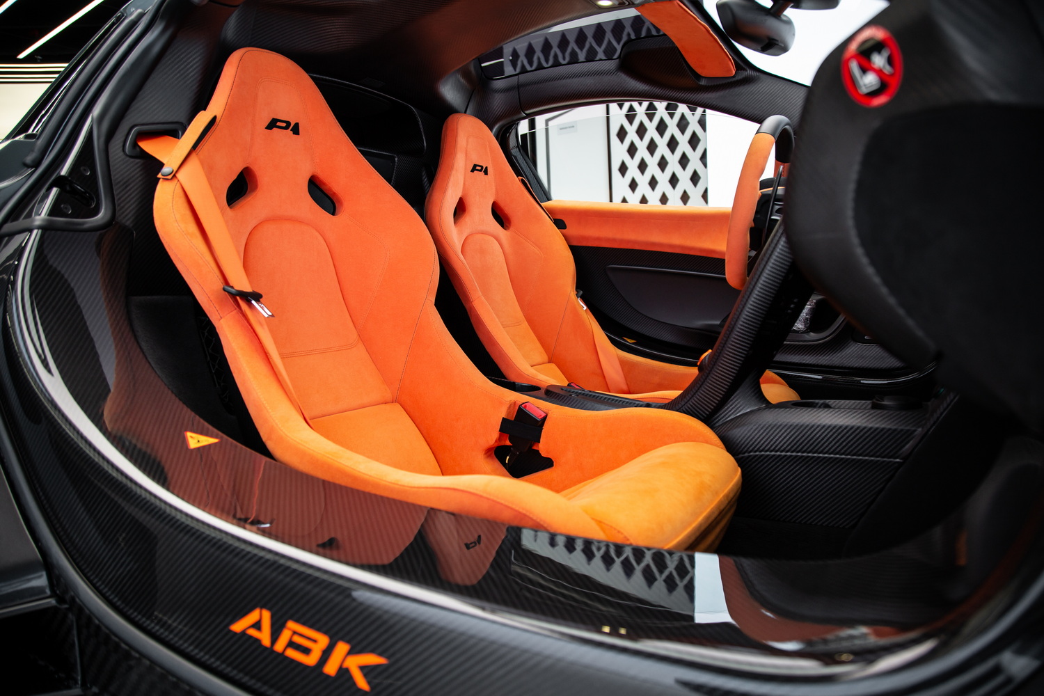 2015 McLaren P1 MSO, 4/20