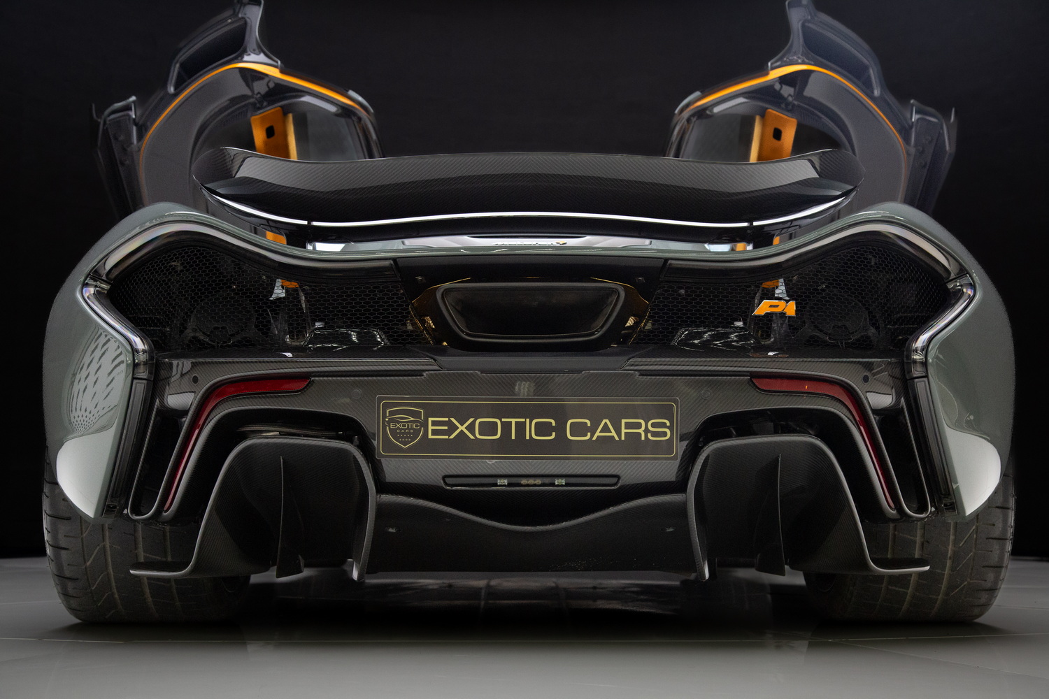 2015 McLaren P1 MSO, 17/20