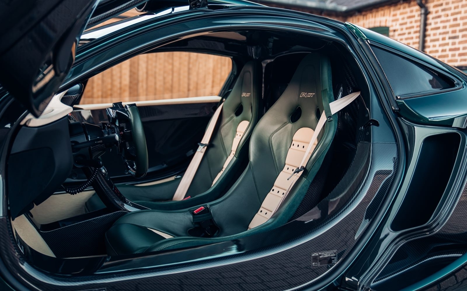 2016 McLaren P1 GT, 11/20