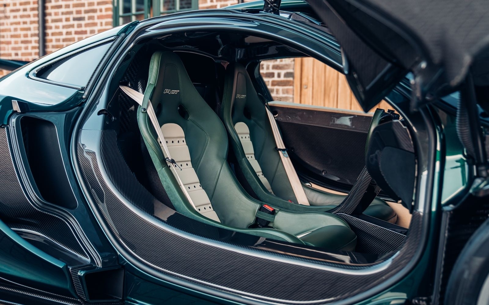 2016 McLaren P1 GT, 16/20