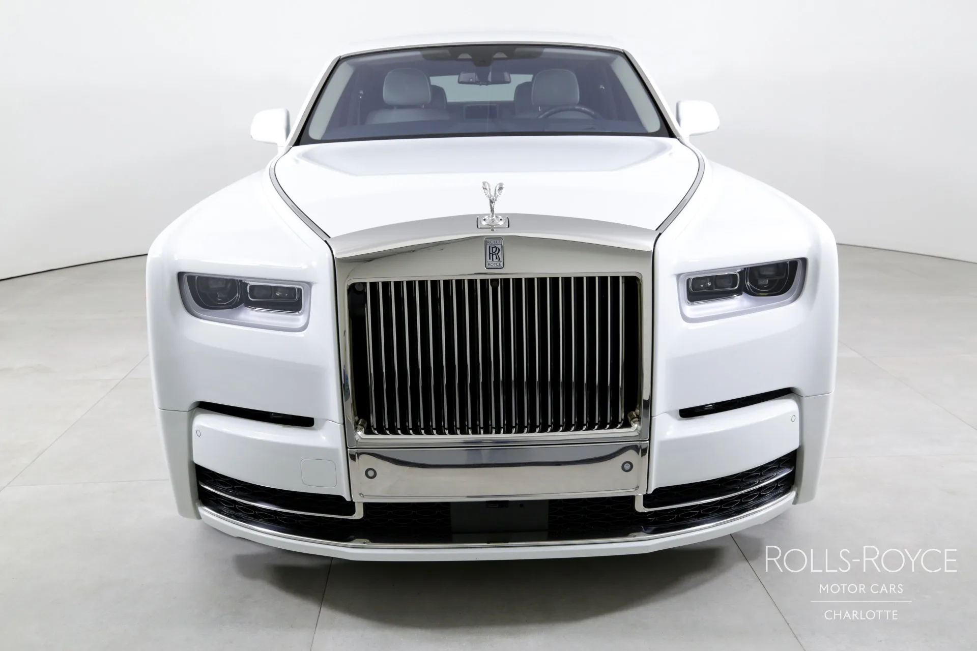 2019 Rolls-Royce Phantom for sale, exterior, Arctic White