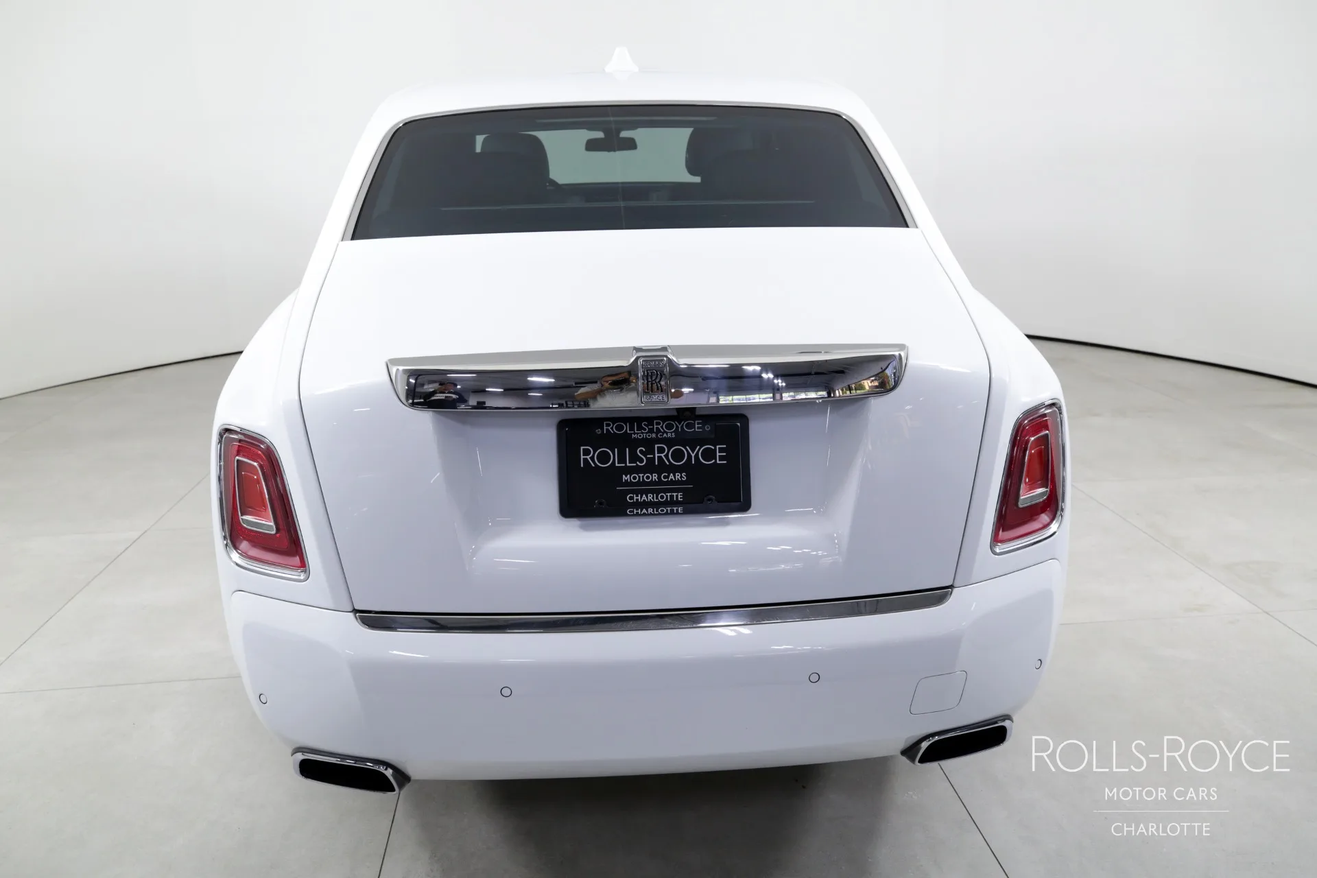 2019 Rolls-Royce Phantom, rear three-quarter view, Arctic White