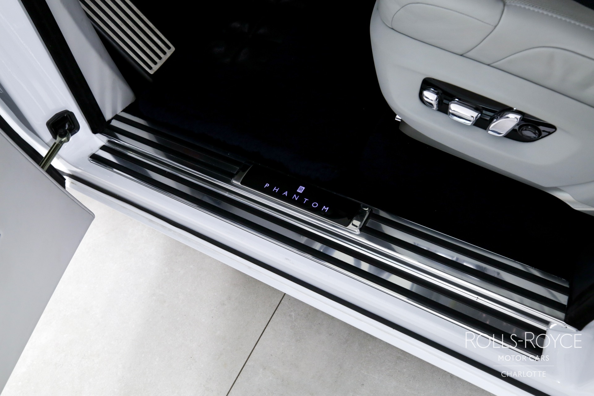 2019 Rolls-Royce Phantom, 16/20