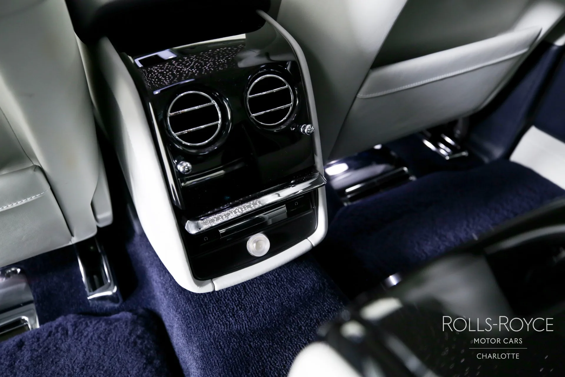 2019 Rolls-Royce Phantom interior, center console, Sellby Grey