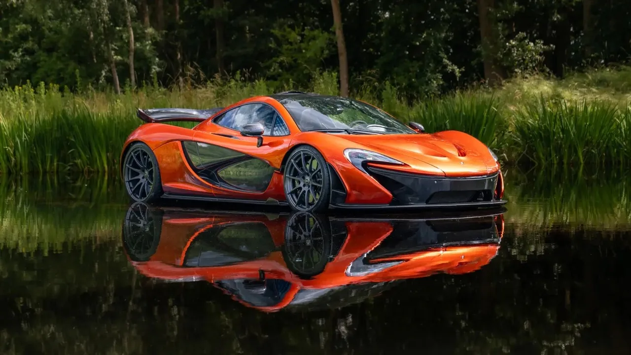 2014 McLaren P1