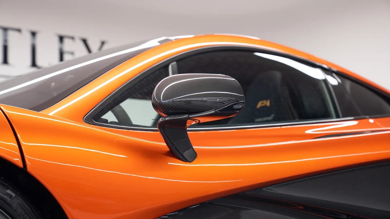 2014 McLaren P1, 16/20
