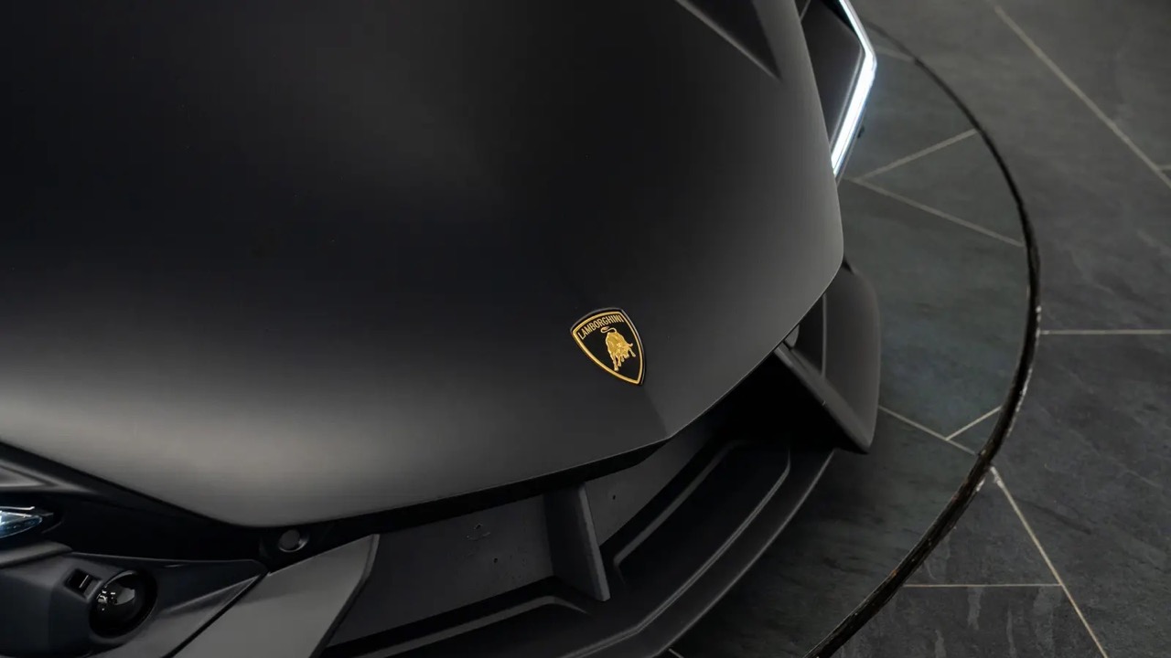 2024 Lamborghini Revuelto, 8/19