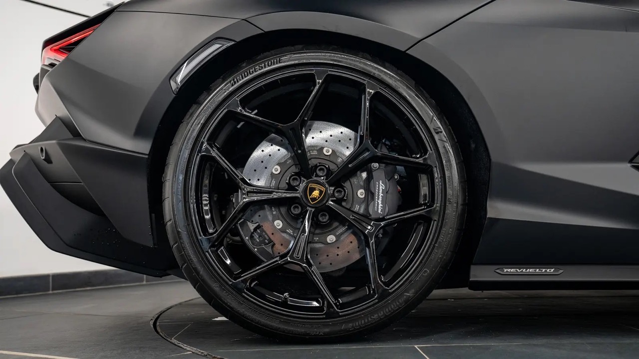 2024 Lamborghini Revuelto, 9/19