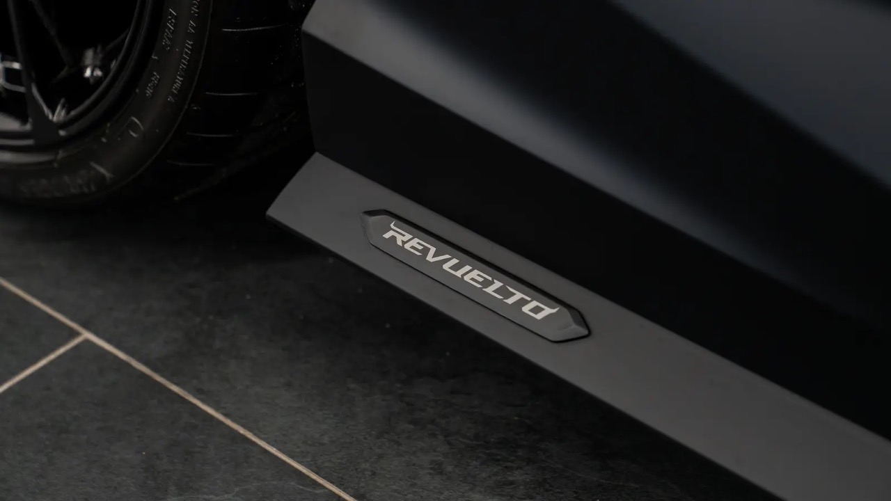 2024 Lamborghini Revuelto, 10/19