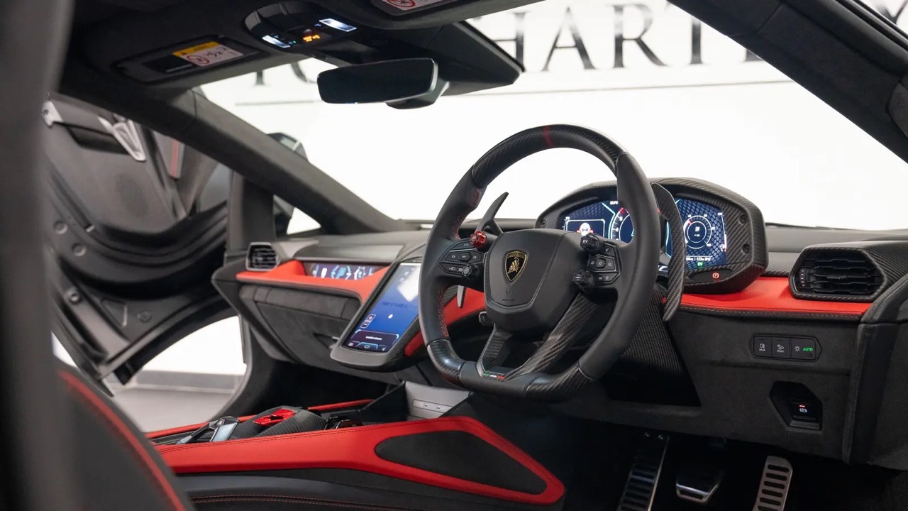 2024 Lamborghini Revuelto, 18/19