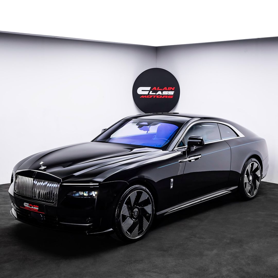2025 Rolls-Royce Spectre, 2/11