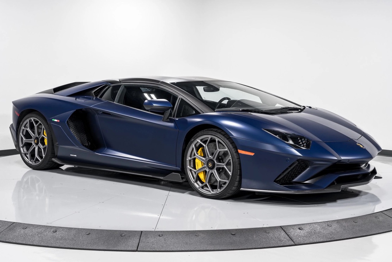 2022 Lamborghini Aventador Ultimae Roadster, 21/39