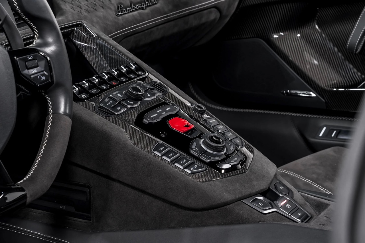 2022 Lamborghini Aventador Ultimae Roadster, 35/39