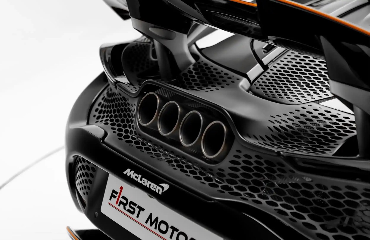 2022 McLaren 765LT Spider by Novitec, 19/20