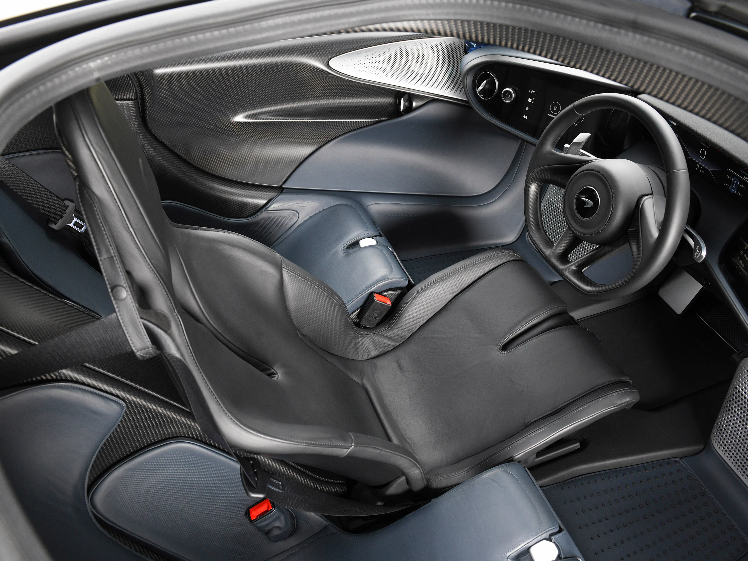 2020 McLaren Speedtail interior, seats