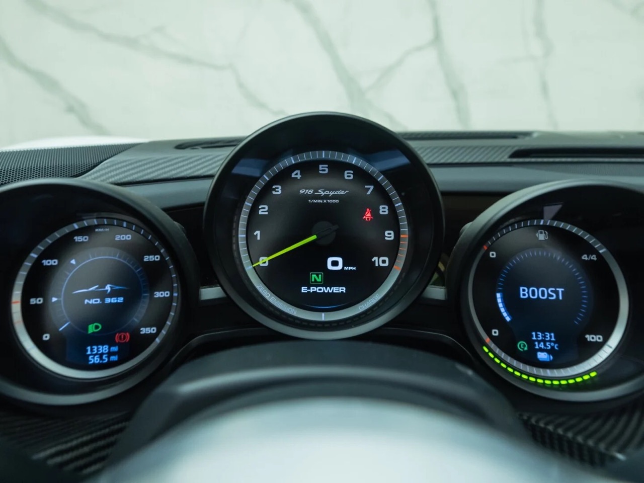 2014 Porsche 918 Spyder, 17/20