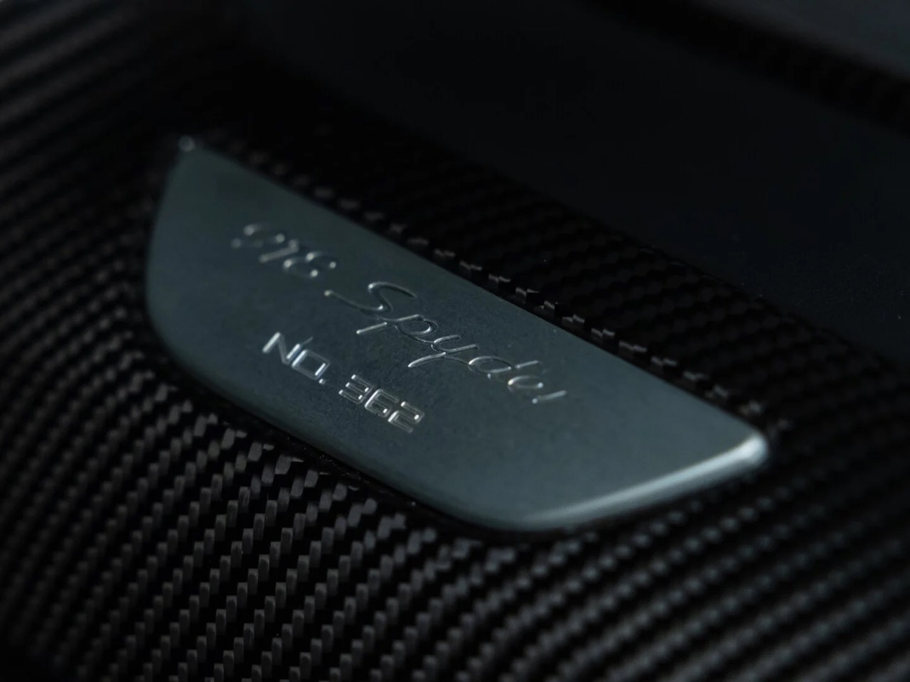 2014 Porsche 918 Spyder, 18/20