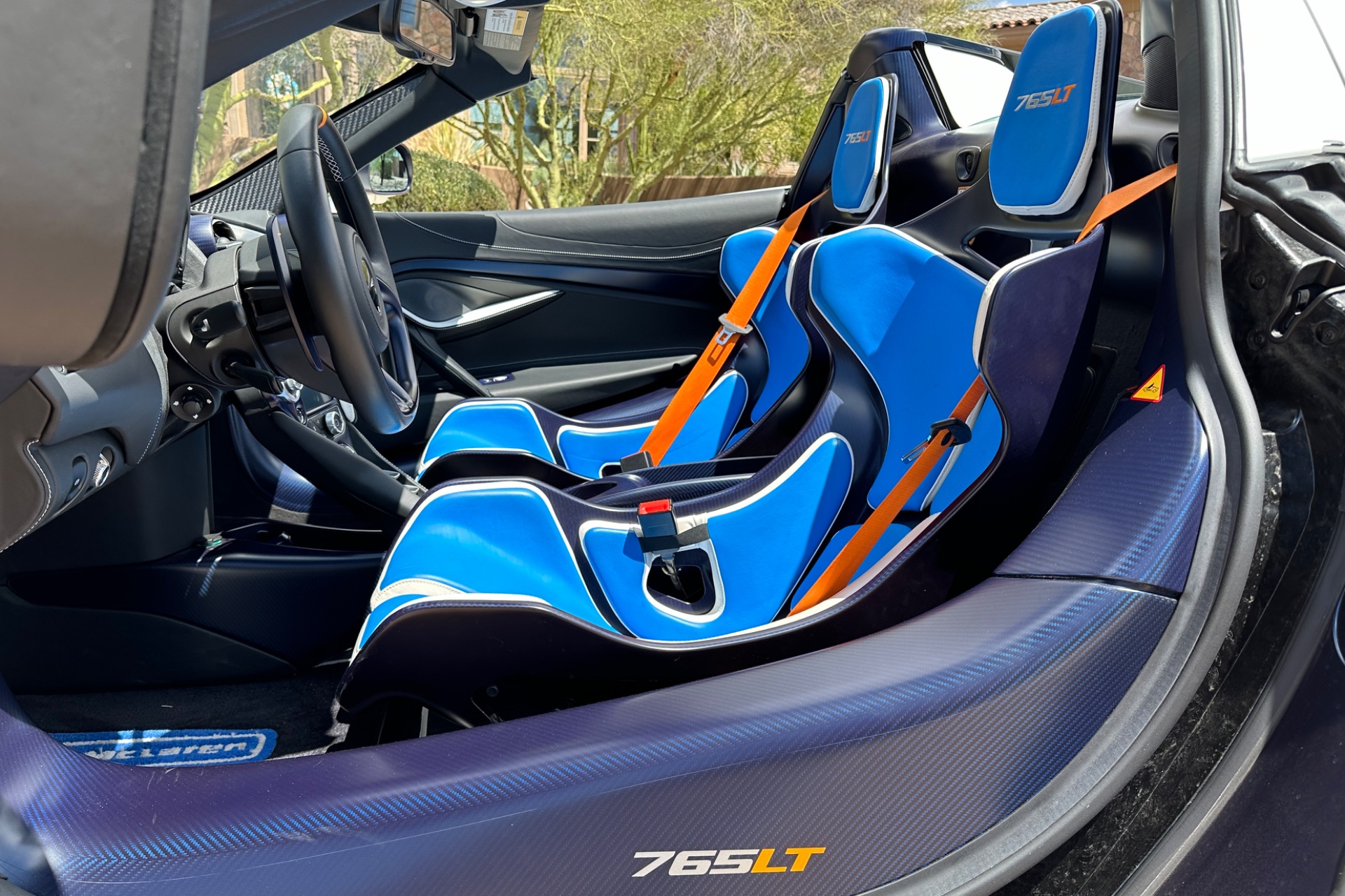 2011 McLaren 765LT Spider, 9/19