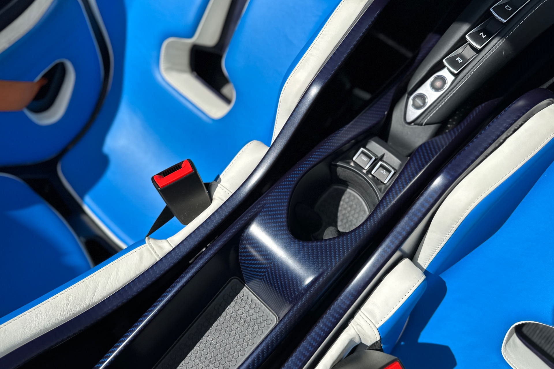 2011 McLaren 765LT Spider, 12/19