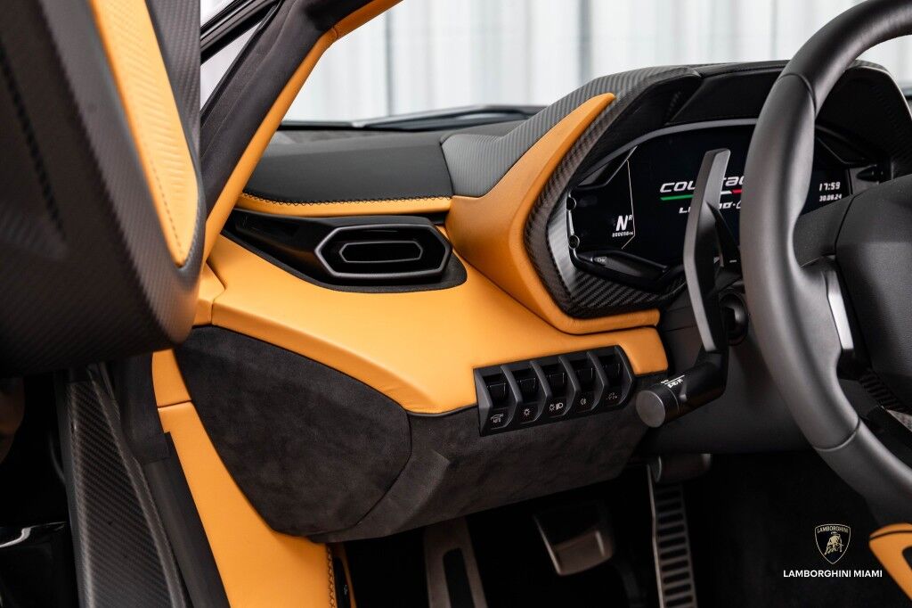 2022 Lamborghini Countach LPI 800-4, 18/20
