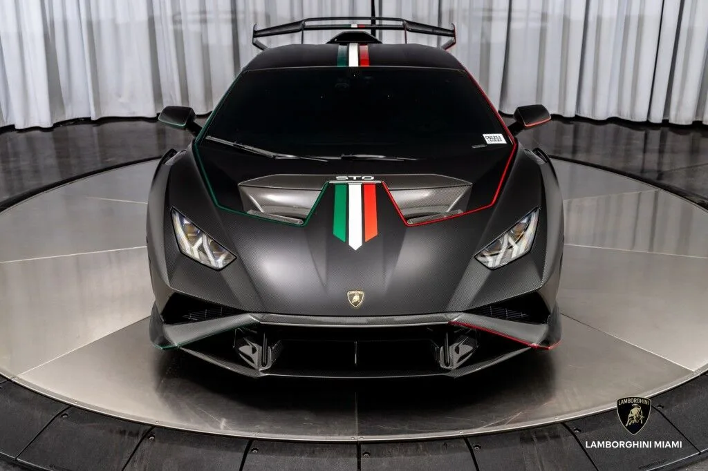 2023 Lamborghini Huracan STO 60th Anniversary