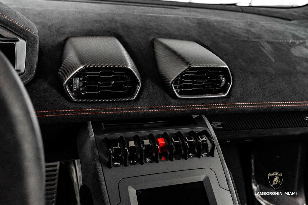 2023 Lamborghini Huracan STO 60th Anniversary, 17/20