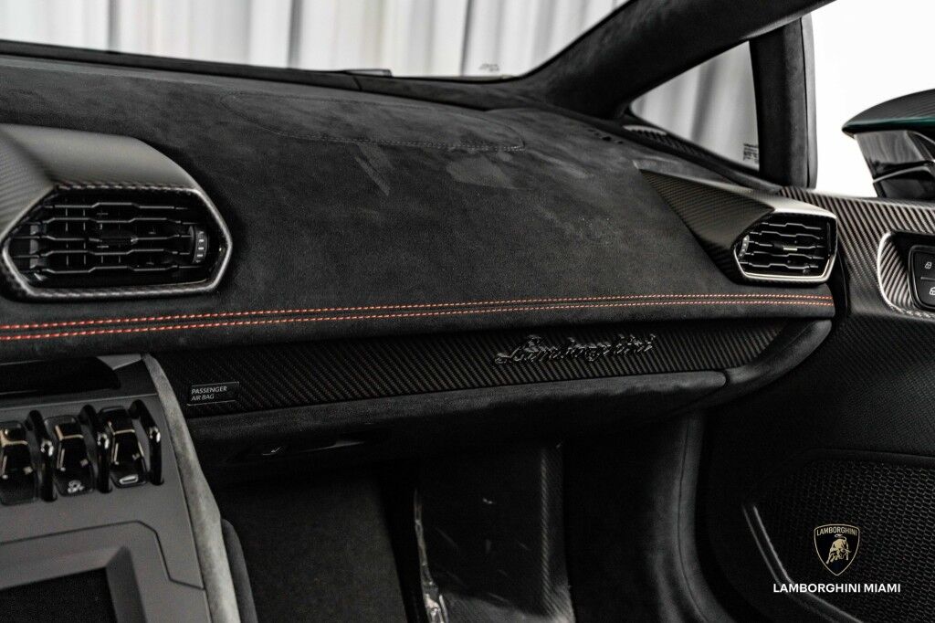 2023 Lamborghini Huracan STO 60th Anniversary, 19/20
