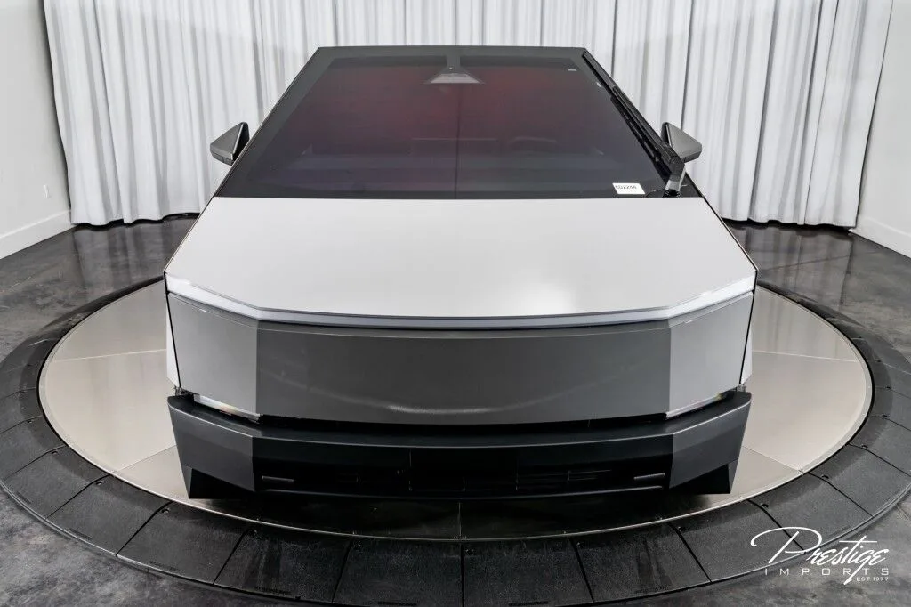 2024 Tesla Cybertruck
