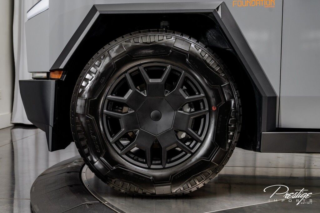 2024 Tesla Cybertruck, 7/20