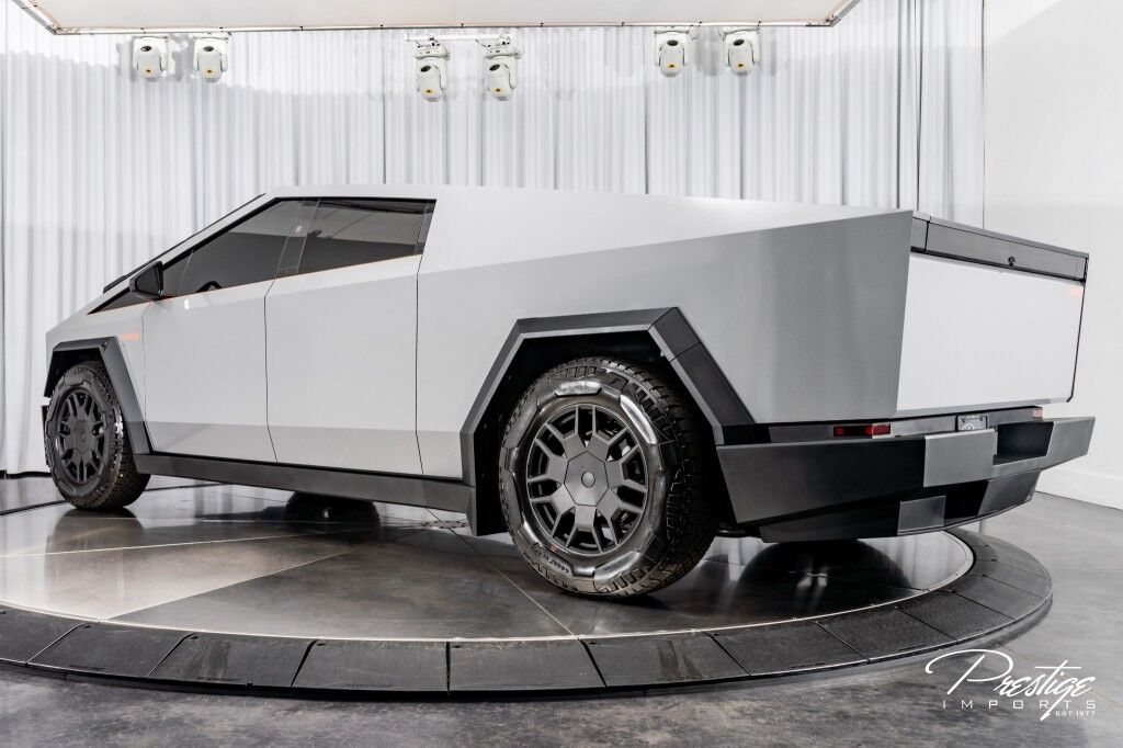2024 Tesla Cybertruck, 8/20