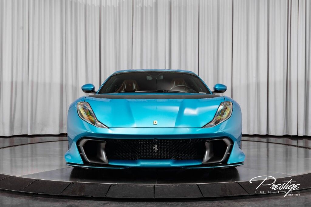 2023 Ferrari 812 Competizione, 2/30