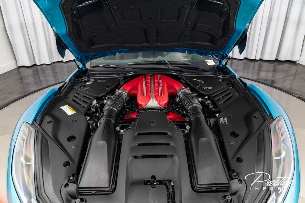 2023 Ferrari 812 Competizione, 4/30